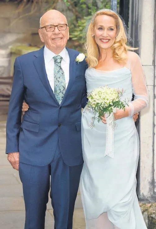 beyoglunda-supheli-olum-fas-asilli-fransiz-turist-salim-saidi-40-metreden-olume-atladi-1656802765963.jpeg Beyoğlu'nda şüpheli ölüm! Fas asıllı Fransız turist Salim Saidi 40 metreden ölüme atladı-12