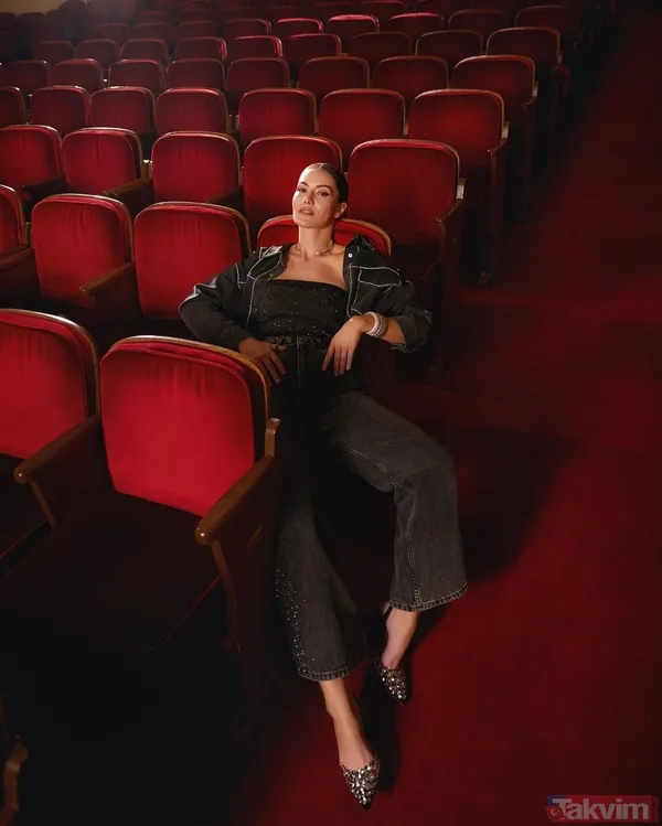 2 çocuk annesi Fahriye Evcen sosyal medyayı podyuma çevirdi! İlk yorum Filiz Akın’dan! Burak Özçivit’in eşi kırmızı takımıyla... - 10