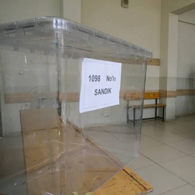 Türkiye sandık başında! Başkan Recep Tayyip Erdoğan oyunu kullandı