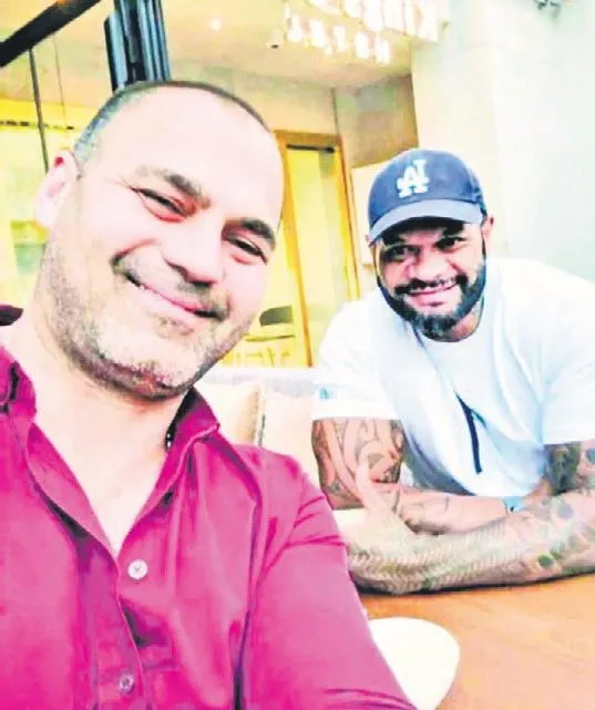 hanife-kandan-dolandiricilarin-kurbani-oldu-uzaktan-erisimle-500-bin-tlsini-caldilar-1674085049778.jpeg Hanife Kandan dolandırıcıların kurbanı oldu! Uzaktan erişimle 500 bin TL'sini çaldılar-7