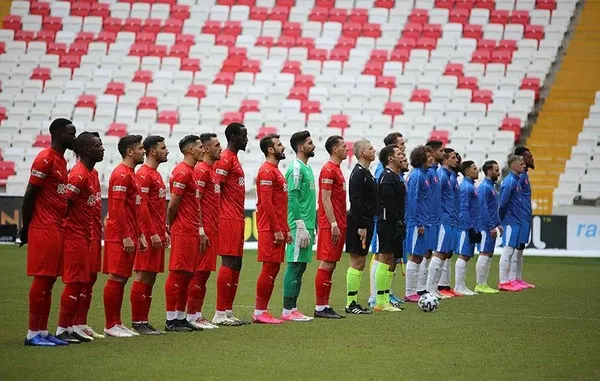 canli-sivasspor-bb-erzurumspor-canli-anlatim-izle-1612353463435.jpeg Sivasspor ile BB Erzurumspor yenişemedi! Sivasspor 0 - 0 BB Erzurumspor maç sonucu-1