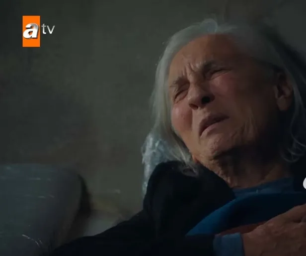 1669062358110.jpg İzleyici 'Sakın ölme' dese de cenazesi kalkıyor! Kardeşlerim dizisinde veda şoku! Diziden ayrılacağı 69. bölümde kesinleşen oyuncu...-5