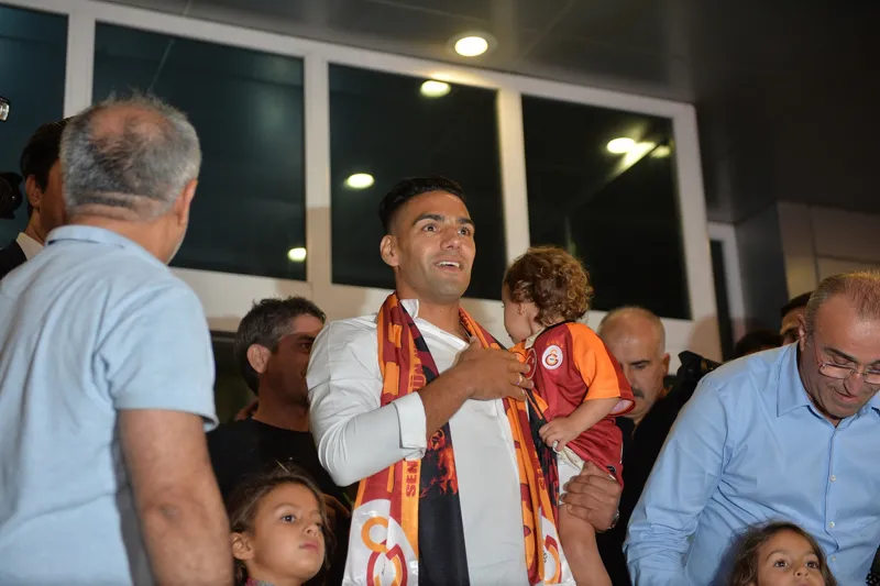 Hıncal Uluç'tan flaş Radamel Falcao yorumu: Galatasaray'a gelişi mi daha çok önemli yoksa.... - 9