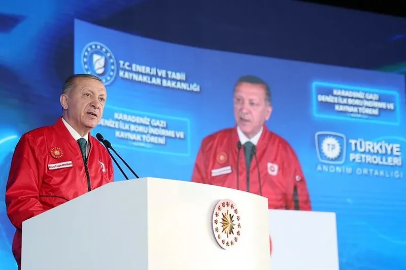 Başkan Recep Tayyip Erdoğan, Filyos'ta ʺKaradeniz Gazı Denize İlk Boru İndirme ve Kaynak Töreniʺnde. (13 Haziran 2022)