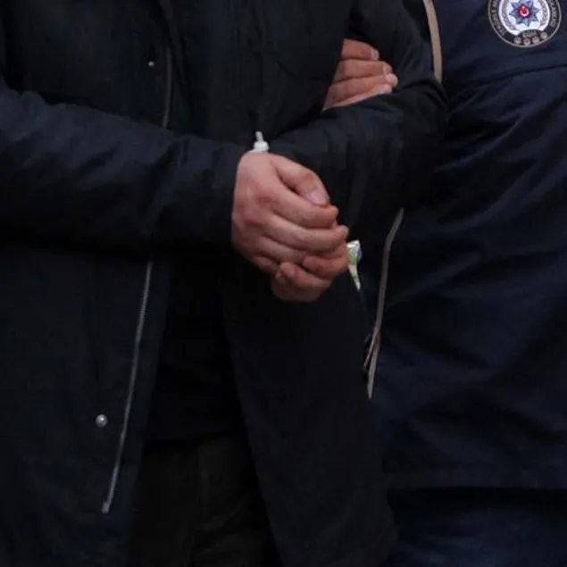 Firari FETÖ’cü enselendi