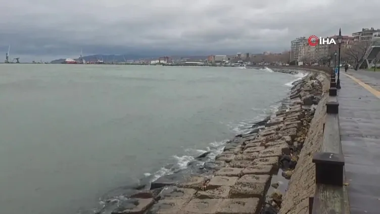 Marmara Denizi ulaşımına poyraz engeli