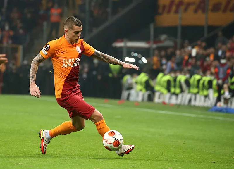 Galatasaray'da 8 ayrılık birden! - 23
