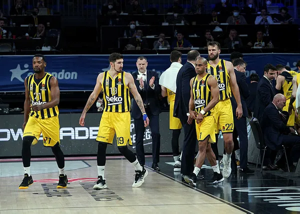 euroleaguede-fenerbahceyi-yikan-haber-puan-durumu-sil-bastan-degisti-1646720622638.jpg Euroleague'de Fenerbahçe'yi yıkan haber! Puan durumu sil baştan değişti-2