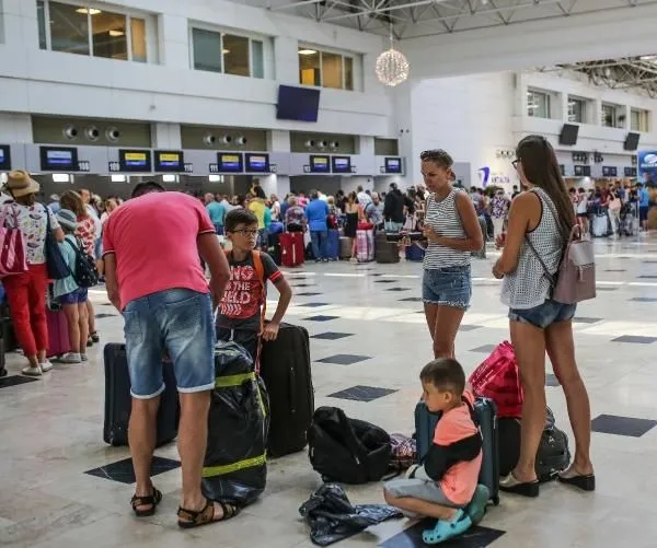 Vali sosyal medyadan açıkladı: Antalya turist sayısında tüm zamanların rekorunu kırdı!-4