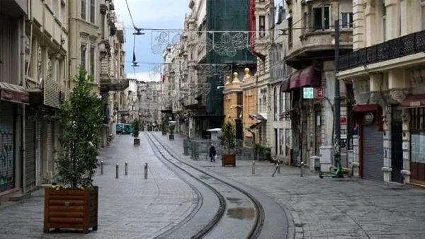 son-dakika-turkiye-genelinde-56-saatlik-sokaga-cikma-kisitlamasi-sona-erdi-1612749735372.jpeg Son dakika: 56 saatlik kısıtlama sona erdi! Bakanlık açıkladı: 32 bin 181 kişi hakkında işlem yapıldı-5