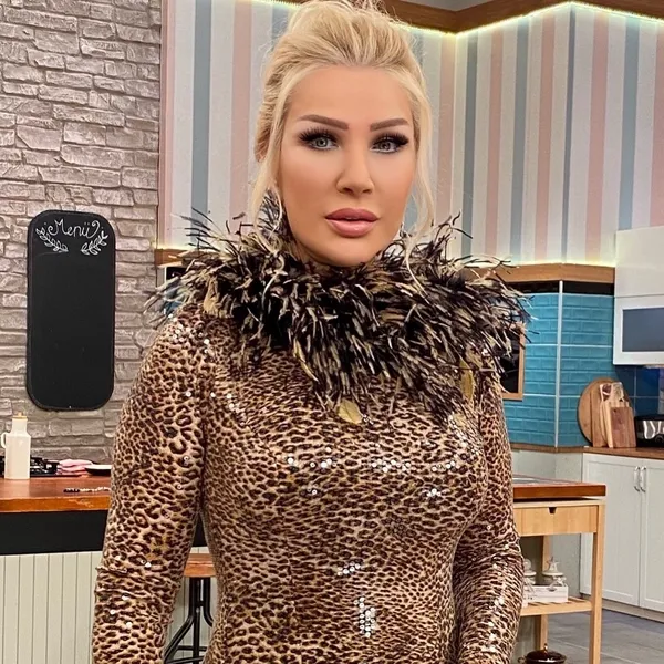 seda-sayan-oglu-ogulcan-enginden-veto-yedi-kadirgali-o-konulara-hic-girmedi-1635888836138.jpg Seda Sayan oğlu Oğulcan Engin'den veto yedi! Kadırgalı o konulara hiç girmedi-6