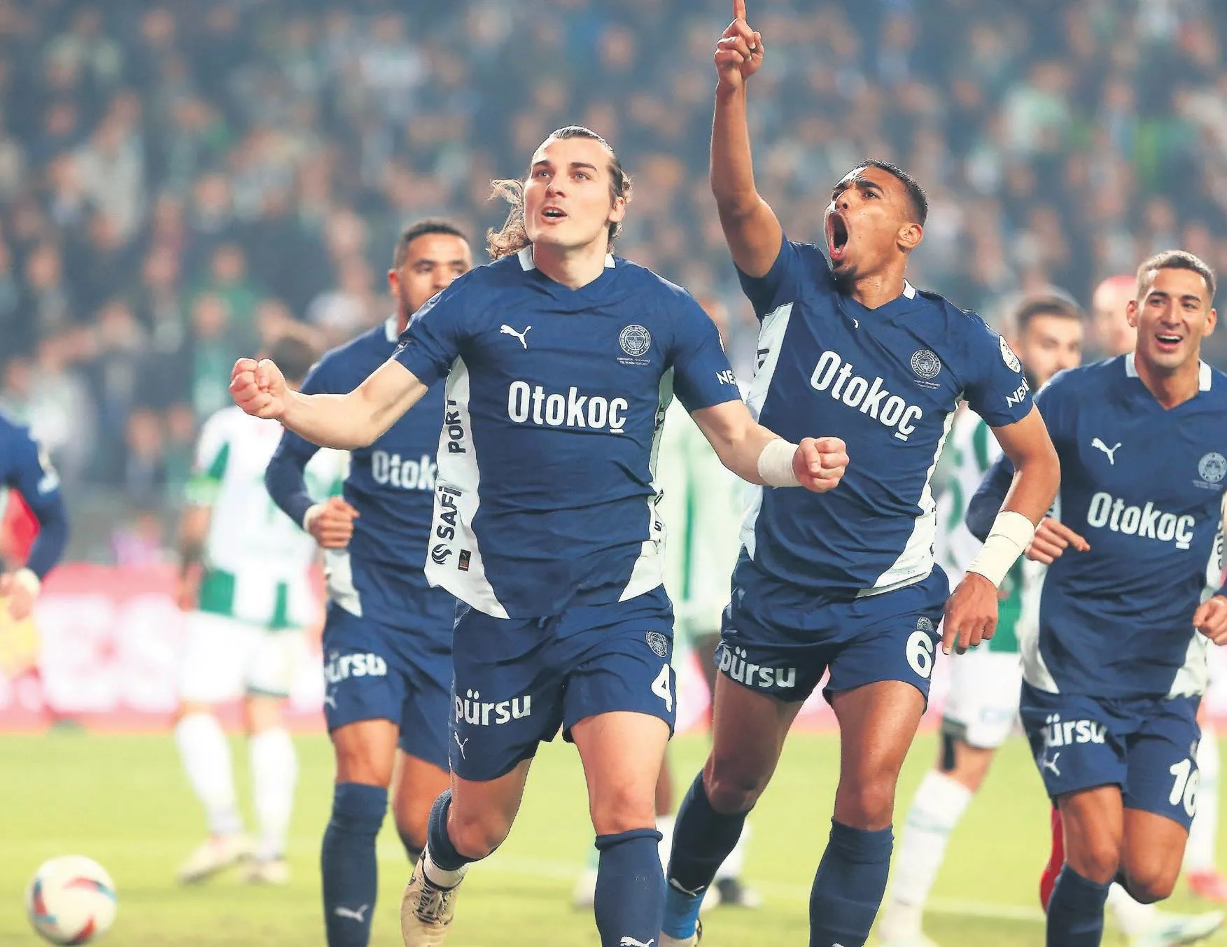 Kanarya kafayı kullandı