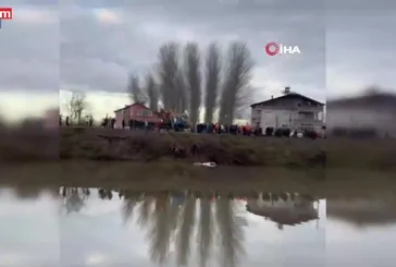 Otomobil Terme Çayı'na uçtu: 1 ölü
