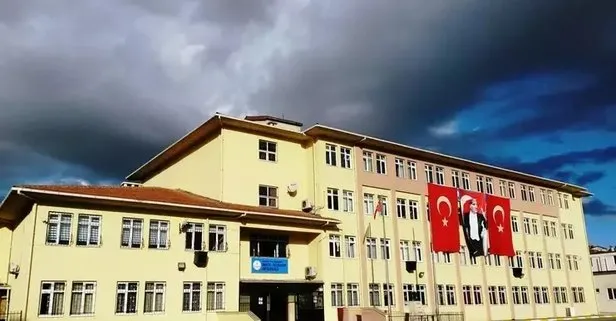 DEPREM OLDU OKULLAR TATİL Mİ? 5 Aralık 2023 Salı Bursa, Yalova, İstanbul'da okullar tatil mi, hangi illerde tatil? Valilik son dakika açıklamalar