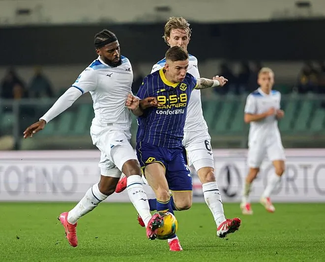 Lazio kötü seriyi bitirdi