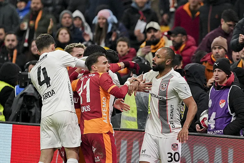 Galatasaray'ı Gaziantep FK maçı sonrası yerden yere vurdular! "Şampiyonluk hayal" - 14