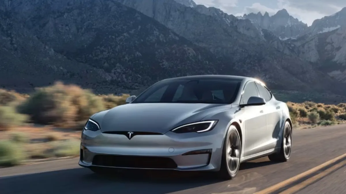 Tesla online satışa açıldı! Türkiye'de dakikalar içinde tükenen model Y fiyatı ve özellikleri
