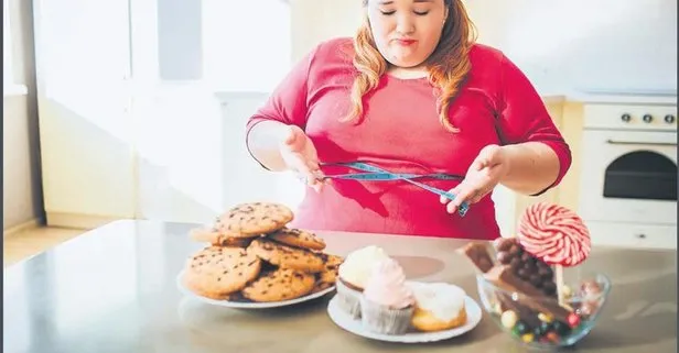 Fast food tarzı beslenme obeziteye neden oluyor, obezite anneliğe engel oluyor
