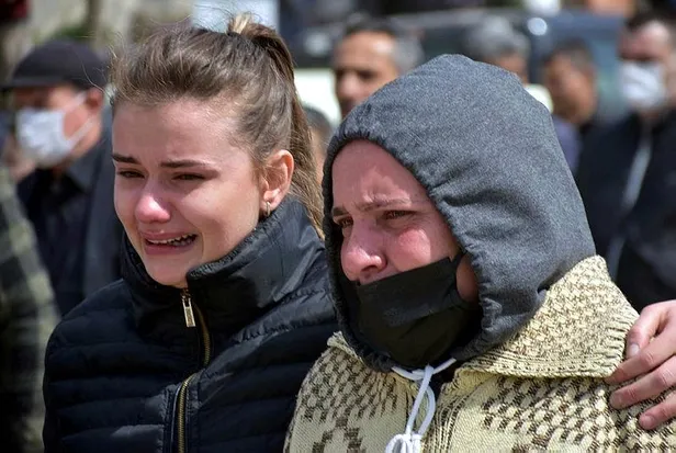 Edirne'de 4 kişinin öldürüldüğü olayda 1 kişi tutuklandı! Cenazede gözyaşları sel oldu-12