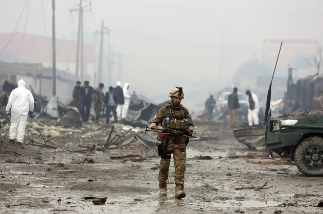 Son dakika: Afganistan'da Taliban askeri karakola saldırdı: Çok sayıda ölü var