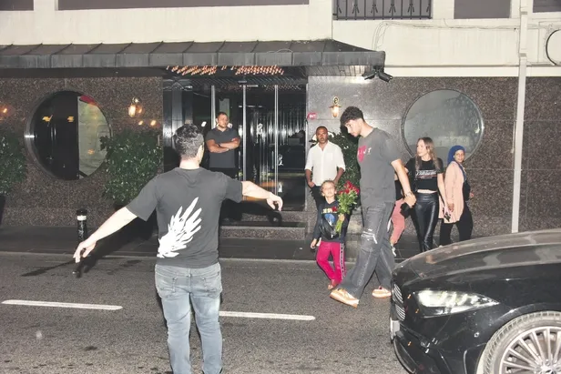 Basketbolcu Alperen Şengün sır gibi sakladığı sevgilisiyle ilk kez görüntülendi!