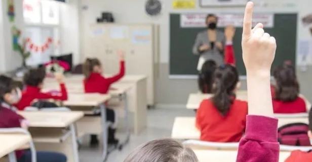 İKİLİ EĞİTİM SİSTEMİ ne anlama geliyor? İkili eğitim nedir, nasıl olur? Sabahçı-öğlenci uygulamasına mı geçilecek? Bakan Özer'den açıklama!