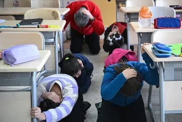 13 Ekim okullarda deprem tatbikatı başladı mı, saat kaçta? Deprem anı tahliye tatbikatı nedir, nasıl yapılır?