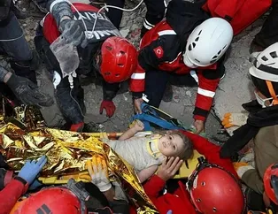 Ayda Gezgin güldü Türkiye ağladı! 91 saat sonra mucize kurtuluş