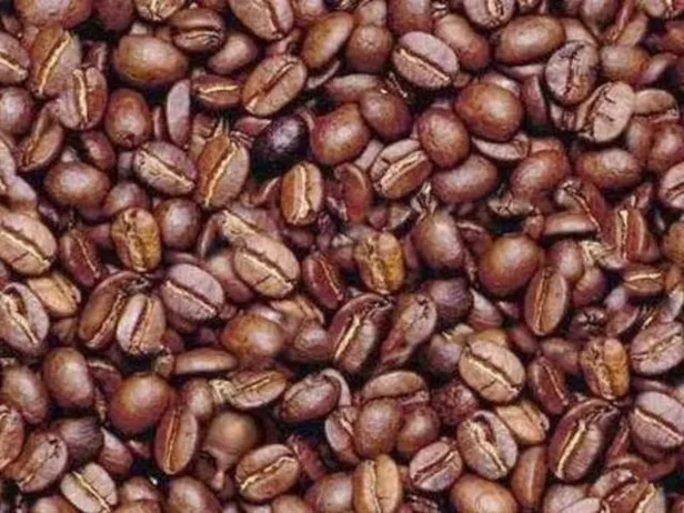 Kahve çekirdeklerindeki gizli adamı 33 saniyeden önce görebilir misiniz? Dahi olduğunuzu ispat edin!-3