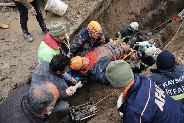 Kayseri'de korku dolu anlar: Toprağın altında ayağı sıkışan işçi 3 saat sonra kurtarıldı-2