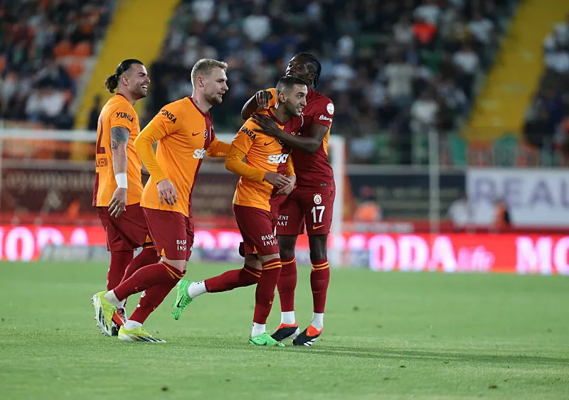 Okan Buruk'tan 2 flaş karar! İşte Galatasaray'ın Pendikspor maçı 11'i - 2