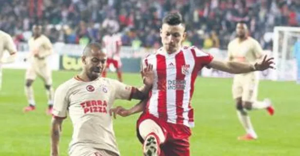 Mert Hakan Yandaş: Sezon sonu gelince olabilir