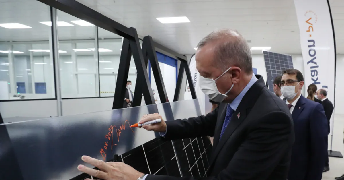 Son dakika! Başkan Erdoğan, Kalyon Güneş Teknolojileri Fabrikası’nı açtı! Dikkat çeken imza detayı