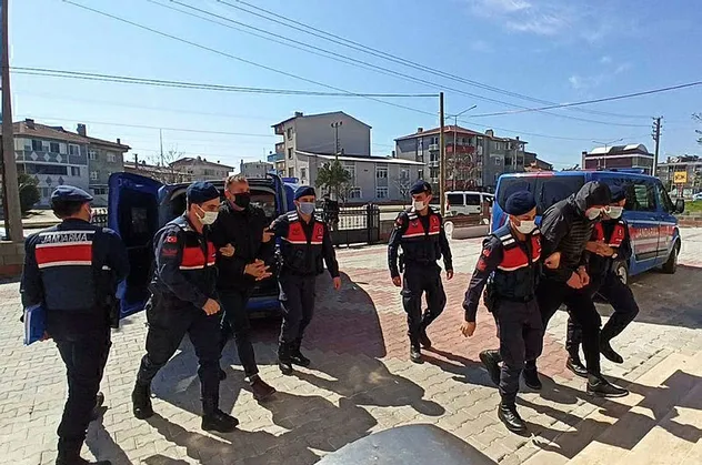 Tekirdağ'da korkunç olay: İlişkisi olduğu kadını öldürüp, tarlaya gömdü!