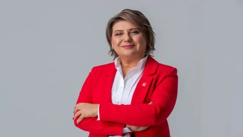 Eski Çankaya Belediye Başkan Yardımcısı Kiraz Gülsün Bor Güner evinin balkonundan düşerek hayatını kaybetti | Kiraz Gülsün Bor Güner kimdir?-5
