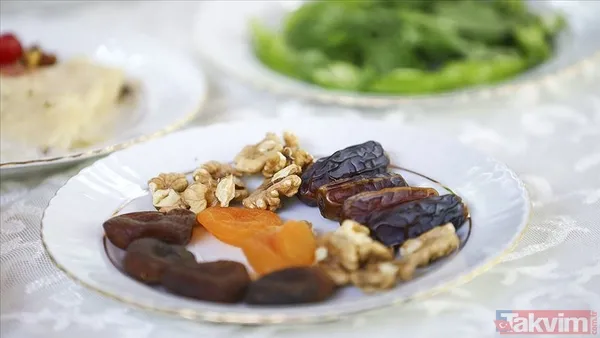 Arefe günü orucu nasıl tutulur, iftar vakti saat kaçta? Arefe günü oruç tutmak ne kadar sevap? Diyanet'e göre oruç tutmanın fazileti - 3