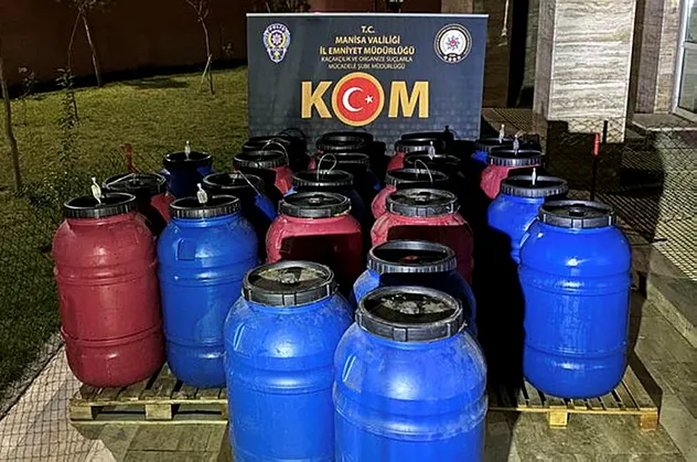 Manisa'da sahte içki operasyonu! Hepsi ele geçirildi