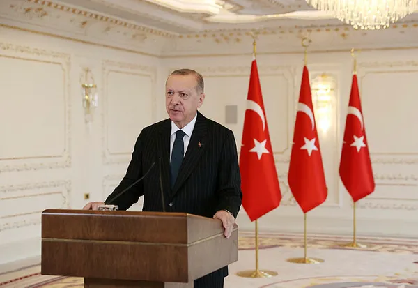 baskan-recep-tayyip-erdogan-turkiyeyi-dislayarak-otekilestirerek-hakli-davasindan-dolayi-cezalandirmaya-calisarak-hicbir-yere-varilamaz-1607802317213.jpg Başkan Recep Tayyip Erdoğan: Türkiye’yi dışlayarak, ötekileştirerek, haklı davasından dolayı cezalandırmaya çalışarak hiçbir yere varılamaz-2