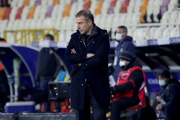 abdullah-avci-yeni-malatyaspor-galibiyetini-trabzon-sehrine-armagan-etti-1612815476347.jpeg Abdullah Avcı yeni Malatyaspor galibiyetini Trabzon şehrine armağan etti-2