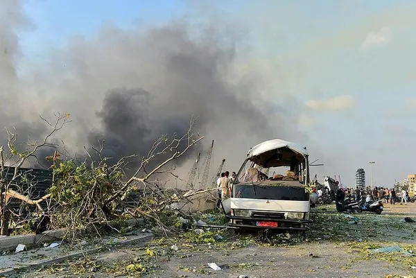 beyrut-limaninda-dun-meydana-gelen-patlamanin-ardindan-2-hafta-olaganustu-hal-ilan-edildi-1596591604125.jpeg Beyrut Limanı'nda meydana gelen patlamanın ardından 2 hafta olağanüstü hal ilan edildi-2