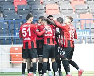 Arda’dan hayat öpücüğü