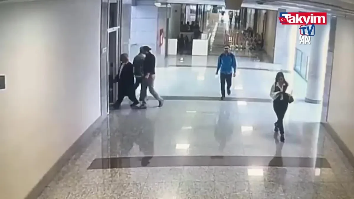 İstanbul Adliyesine gözaltında getirilen FETÖ şüphelisi eşinin yanına avukat olarak girmeye çalıştı