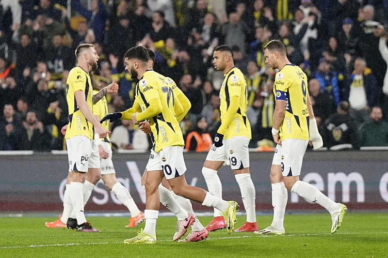 Antalyaspor zaferi sonrası Fenerbahçeli yıldıza övgü dolu sözler! "Yeni lider o" - 12