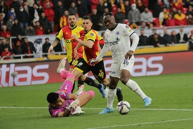 pfdk-kararlari-aciklandi-besiktasli-josefin-cezasi-belli-oldu-trabzonspor-ve-fenerbahce-1652988274977.jpeg PFDK kararları açıklandı! Beşiktaşlı Josef'in cezası belli oldu: Trabzonspor ve Fenerbahçe...-4