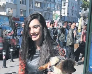 Burcu’dan sürpriz var