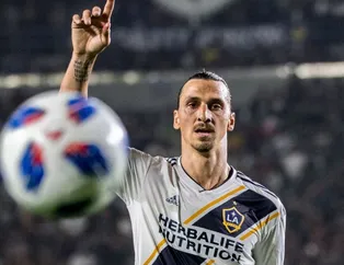 Zlatan Ibrahimovic Trabzonspor formasıyla poz verdi