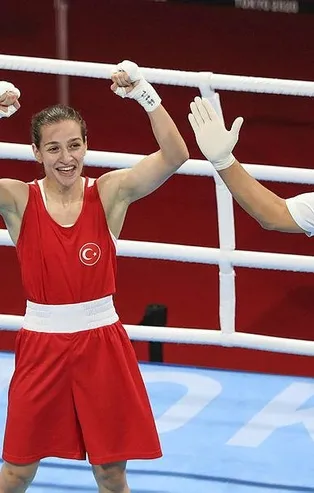 Türkiye seninle gurur duyuyor Buse Naz!