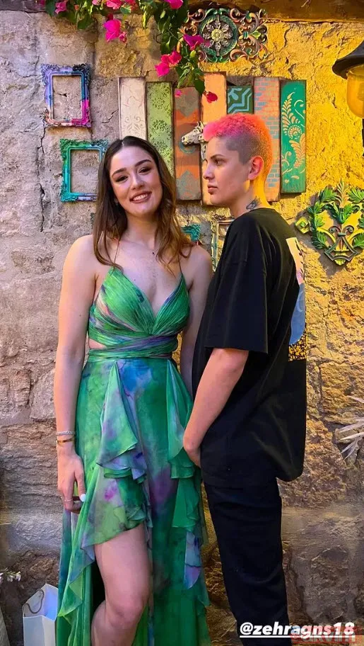 Voleybolcu Zehra Güneş sevgilisi Eren Dişli'yi tek hamlede silip attı! Zehra Eren'e smacı bastı! O hamle sonrası kafalar karışık - 4