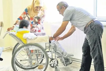Engelleri aşan anne: Engelli iki evladını kaybeden çift Recep’e yuva oldu