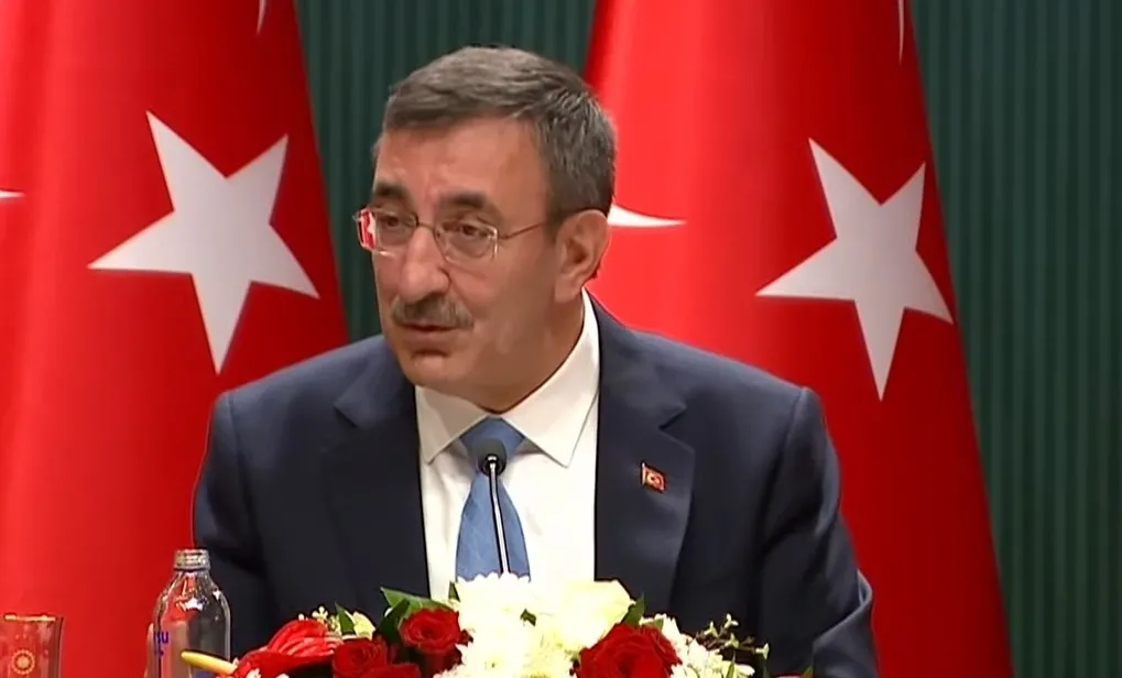 turkiye-ekonomisinin-3-yillik-yol-haritasi-belli-oldu-ovpde-22-trilyon-dolar-milli-gelir-25-bin-dolar-kisi-bas-1788687245047.jpg Türkiye ekonomisinin 3 yıllık yol haritası belli oldu: OVP'de 2,2 trilyon dolar milli gelir, 25 bin dolar kişi başı gelir hedefi-10